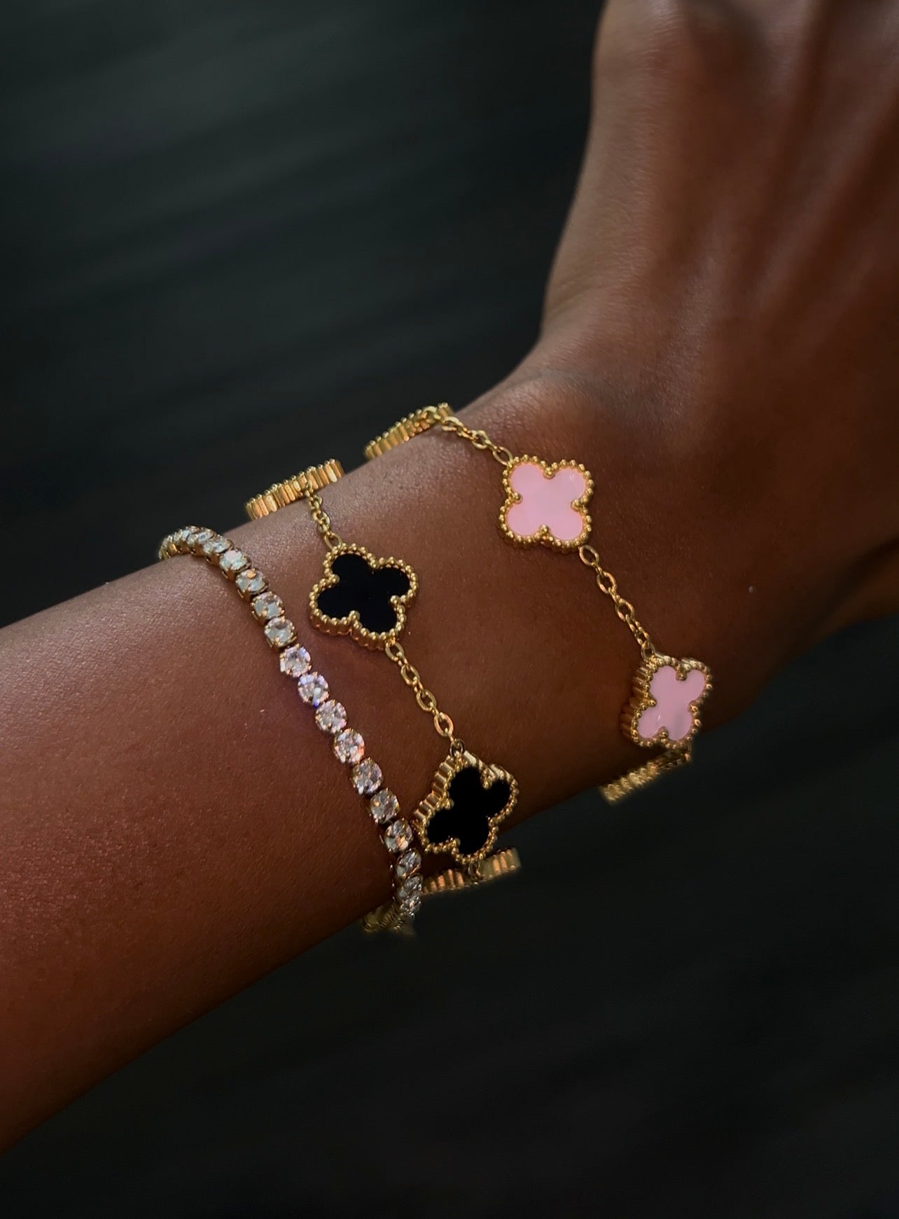 Tennis bracelet
